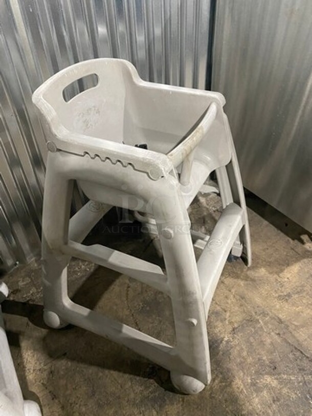 Poly High Chairs! 2 X Your Bid! - Image 4 of 5