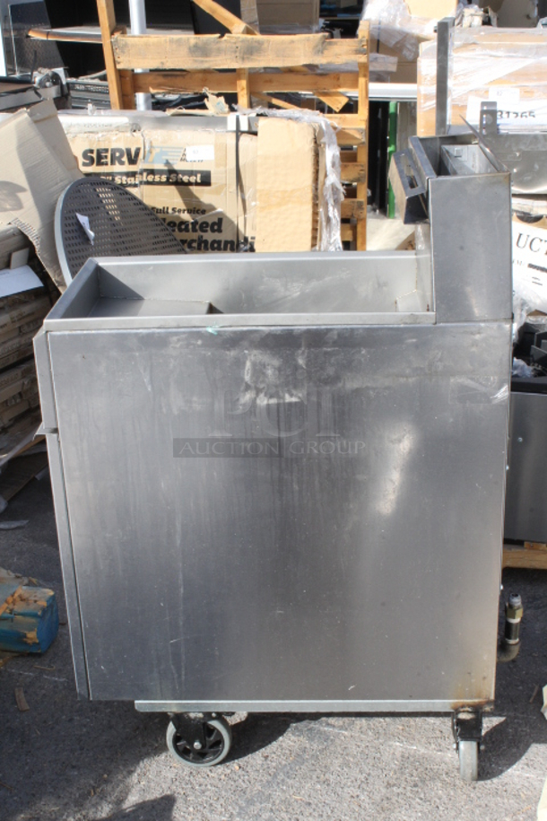 Imperial Range IFS-50NG Natural Gas 50 lb. Tube Fired Fryer - 140,000 BTU. Unit appears to have been used. S/N: 05215924 - Image 4 of 7