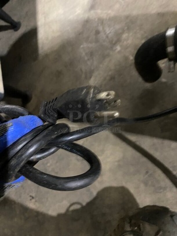 Sammic Commercial Countertop Electric Powered Potato Peeler! Stainless Steel! Model: PI10 SN: 10006081300009 120V 60HZ 1 Phase - Image 9 of 9