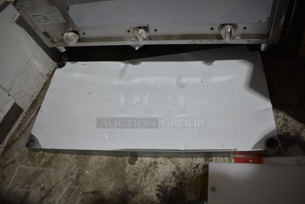 BRAND NEW SCRATCH AND DENT! 2023 ServIt 423EST3WO Stainless Steel Commercial Electric Powered 3 Bay Steam Table. 115 Volts, 1 Phase. Tested and Working! - Image 5 of 9