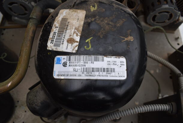 Mr Winter 8'x18'x7.5' Walk In Cooler Box w/ Tecumseh AWA9514ZXNXM 208-230 Volt, 1 Phase Compressor and Bohn SM-1080C 115 Volt, 1 Phase Condener. Does Not Have Floor. Pictures Of Unit Before Disassembly Are Included - Image 9 of 12