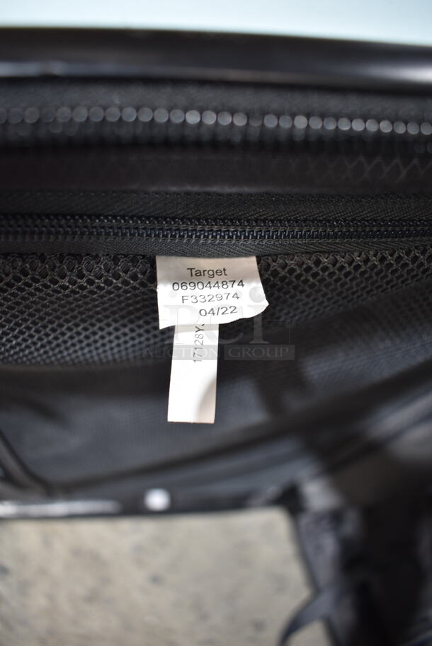 Rolling Luggage.  - Image 8 of 8