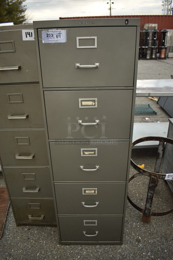 Shaw Walker Gray Metal 5 Drawer Filing Cabinet. 18.5x28x57.5