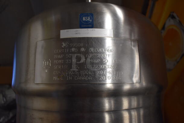 2011 Cleveland 24GMK6200 Stainless Steel Commercial Natural Gas Powered Steam Kettle Station w/ KDT-6-T 6 Gallon Tilting Kettle. 24x38x62.5 - Image 5 of 8
