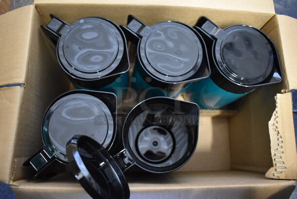 ALL ONE MONEY! Tier Lot of Various Items Including Glass and Ceramic Plates - Image 10 of 10
