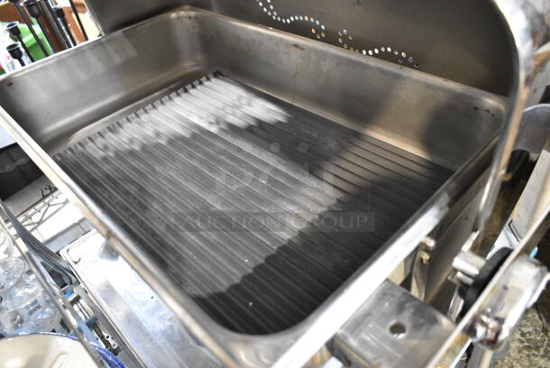 Stainless Steel Chafing Dish w/ Rolling Top.  - Image 5 of 6