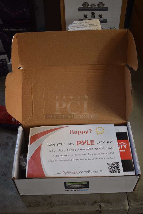 IN ORIGINAL BOX! Pyle PLCM7500 Backup Camera and Rearview Monitor - Image 4 of 5