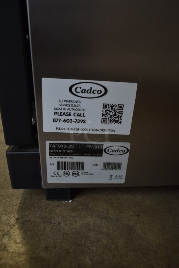 2022 Cadco XAF013-US Lisa Stainless Steel Commercial Countertop Electric Powered Convection Oven w/ View Through Door and Metal Oven Rack. 120 Volts, 1 Phase. Tested and Working! - Image 3 of 5