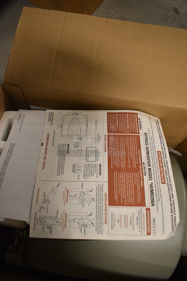 IN ORIGINAL BOX! Trane Humidifier with Control System - Image 2 of 4
