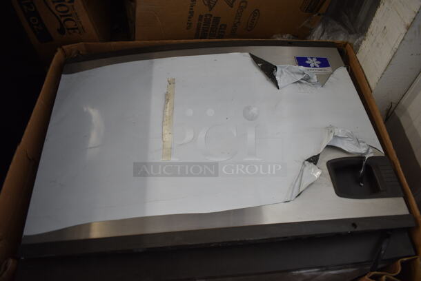 BRAND NEW SCRATCH AND DENT! Manitowoc IYT0750A-261 Indigo NXT 30" Stainless Steel Commercial Half Dice Ice Machine Head. 208-230 Volts, 1 Phase. 715 lb. - Image 3 of 6