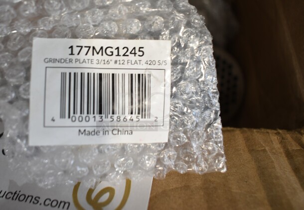 BRAND NEW SCRATCH AND DENT! Box of 6 Avantco 177MG1245 #12 Stainless Steel Grinder Plate for MG12 and MG12R Meat Grinders - 3/16" - Image 4 of 4