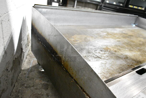 Stainless Steel Commercial Countertop Natural Gas Powered Flat Top Griddle. - Image 6 of 7