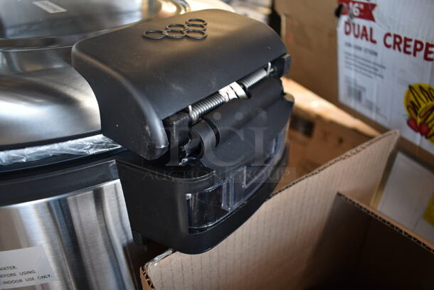 BRAND NEW SCRATCH AND DENT! 2023 Avantco 177RW90 Stainless Steel Commercial Countertop Electric Powered Rice Cooker. 120 Volts, 1 Phase. Tested and Working! - Image 4 of 7