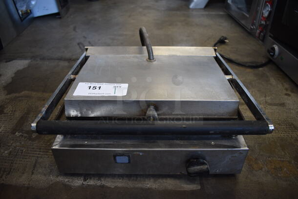 Stainless Steel Commercial Countertop Electric Powered Panini Press. 15x15x8. Tested and Working!