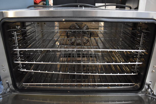Avantco 177CO16 Stainless Steel Commercial Countertop Electric Powered Half Size Convection Oven w/ View Through Doors and Metal Oven Racks. 120 Volts, 1 Phase. 23x22x15 - Image 4 of 5