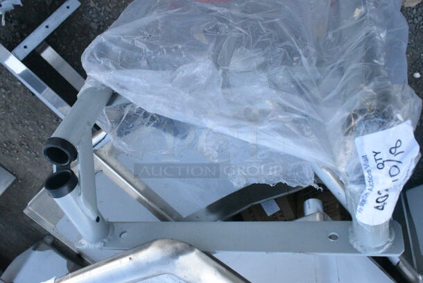 BRAND NEW SCRATCH AND DENT! Lavex 503HDTH21GR 500 lb. Gray 2-in-1 Convertible Hand Truck With 10" Solid Rubber Wheels. May Be Missing Pieces - Image 4 of 5
