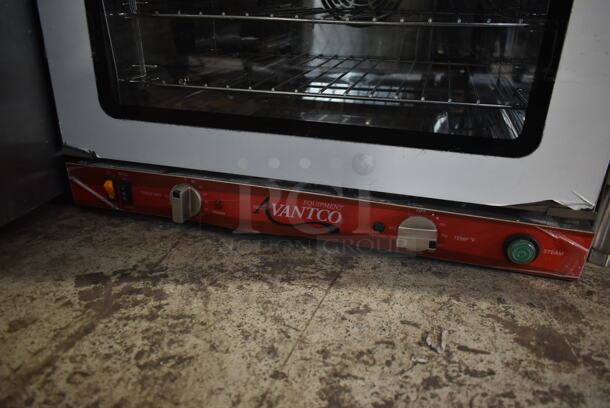 BRAND NEW SCRATCH AND DENT! Avantco 177CO32M Stainless Steel Commercial Countertop Electric Powered Half Size Convection Oven w/ View Through Door and Metal Oven Racks. 208/240 Volts, 1 Phase. - Image 3 of 5