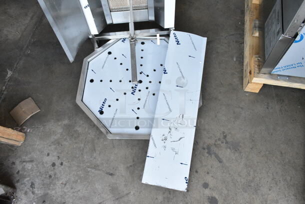 BRAND NEW SCRATCH AND DENT! 2023 Axis AX-VB4 Stainless Steel Commercial Countertop Natural Gas Powered Gyro / Doner Machine.  - Image 8 of 8