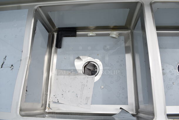 BRAND NEW SCRATCH AND DENT! Regency 600S32323224 121" 16-Gauge Stainless Steel Three Compartment Commercial Sink with Galvanized Steel Legs and 2 Drainboards - 23" x 23" x 12" Bowls. No Legs.   - Image 7 of 9