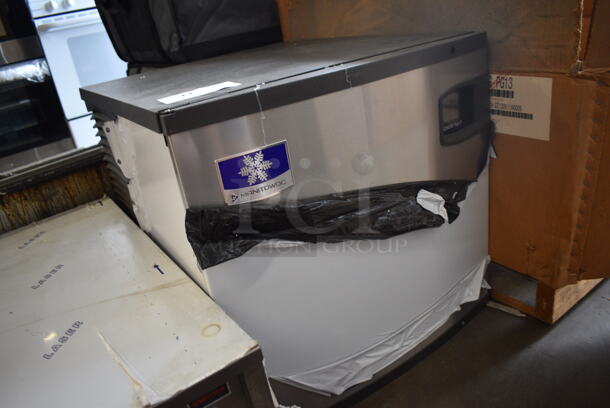 BRAND NEW! 2018 Manitowoc Model IYT0620A-161 Stainless Steel Commercial Ice Machine Head. 115 Volts, 1 Phase. 22x25x21.5 - Image 2 of 6