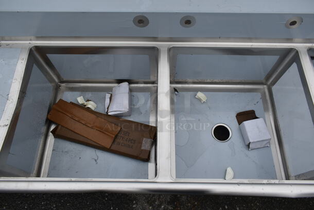 BRAND NEW SCRATCH AND DENT! Regency 600S32424224 Stainless Steel Commercial 3 Bay Sink w/ Dual Drain Boards and Legs. Bays 24x24. Drain Boards 26x22.5 - Image 3 of 5
