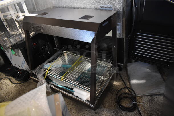 BRAND NEW SCRATCH AND DENT! 2023 Avantco 177HDC26 Metal Commercial Countertop Heated Warming Display Case Merchandiser. Unit Is Missing Some Glass Panes. 120 Volts, 1 Phase. Tested and Working! - Image 3 of 5
