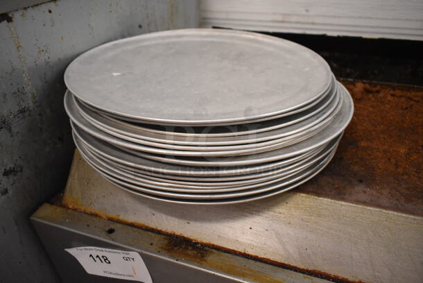 ALL ONE MONEY! Lot of 20 Round Metal Pizza Pans, Mesh Rack and 3 Metal Colanders. - Image 4 of 5