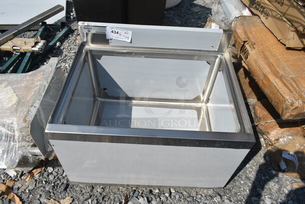 BRAND NEW SCRATCH AND DENT! Steelton 522UIB1824 18" x 24" Underbar Ice Bin with Bottle Holders - 77 lb. - Image 3 of 4