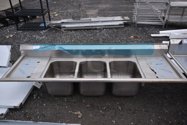 BRAND NEW SCRATCH AND DENT! Regency 600S12323224 Stainless Steel Commercial 3 Bay Sink w/ Dual Drain Boards. No Legs. Bay 16x20. Drain Boards 16x23 - Image 2 of 8