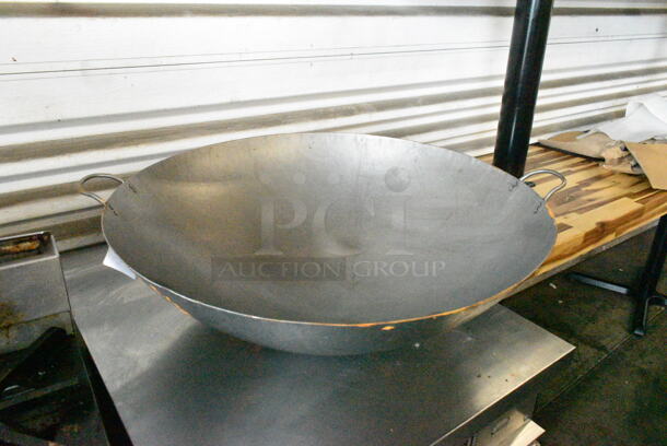 BRAND NEW SCRATCH AND DENT! Metal Wok - Image 2 of 3