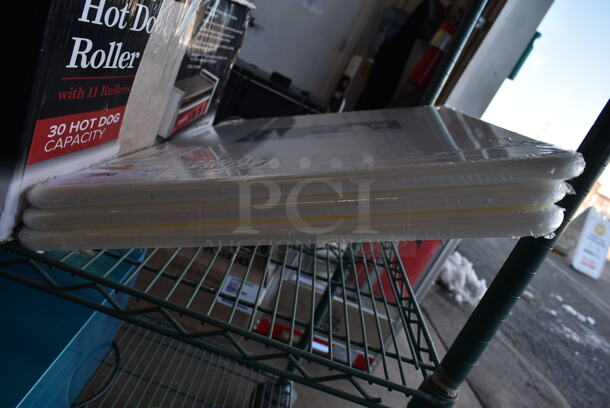 3 BRAND NEW SCRATCH AND DENT! San Jamar 511CB18243WH Cut-N-Carry® 24" x 18" x 3/4" White Cutting Board with Hook. 3 Times Your Bid! - Image 5 of 5