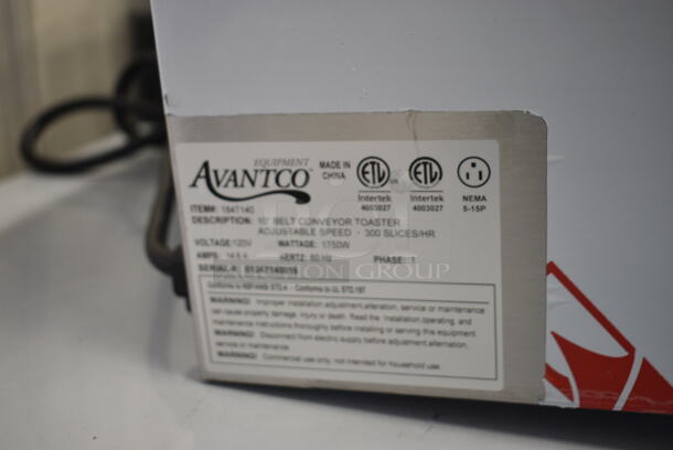 BRAND NEW SCRATCH AND DENT! Avantco 184T140 Stainless Steel Commercial 10" Wide Conveyor Toaster with 3" Opening. 300 Slices per Hour. 120 Volts, 1 Phase. Tested and Working! - Image 4 of 6