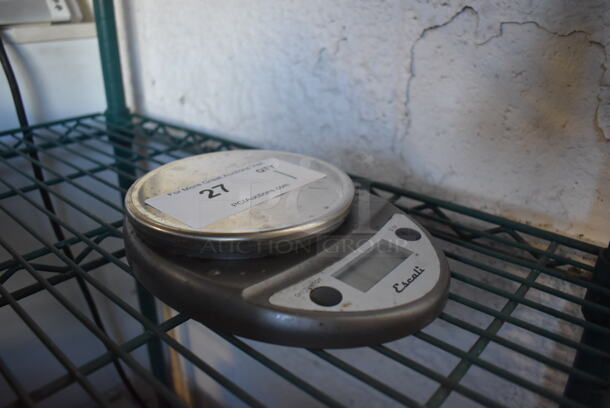 San Jamar Escali Countertop Food Portioning Scale. 9x6x1.5. Cannot Test Due To Cut Power Cord - Image 3 of 5