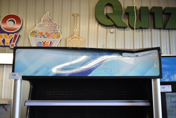 BRAND NEW SCRATCH AND DENT! Avantco 189BVAC46HC Metal Commercial Single Door Reach In Grab N Go Cooler Merchandiser w/ Metal Shelves. 110-120 Volts, 1 Phase. Tested and Working! - Image 3 of 8
