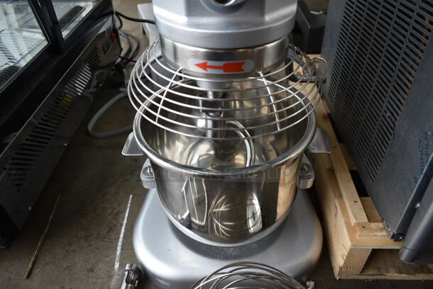 BRAND NEW SCRATCH AND DENT! Metal Commercial Countertop Planetary Dough Mixer w/ Stainless Steel Mixing Bowl, Bowl Guard, Dough Hook, Whisk and Paddle Attachments. 120 Volts, 1 Phase. Tested and Working! - Image 6 of 11