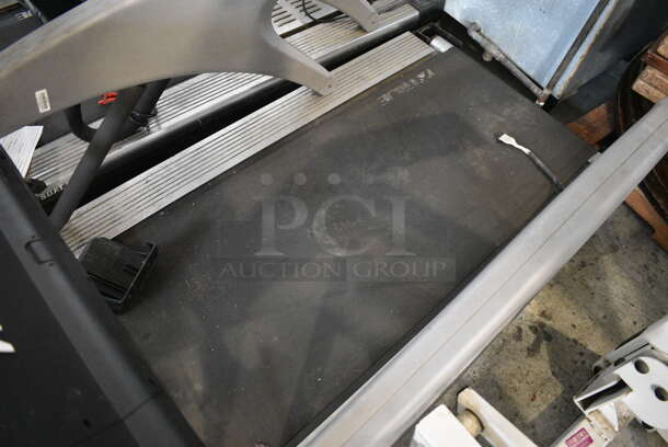 True Model ZTX 850HRC Treadmill. Comes In Two Pieces. 120 Volts, 1 Phase. 33x77x11, 33x28x53 - Image 3 of 5