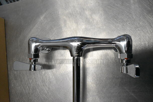 BRAND NEW SCRATCH AND DENT! Spray Nozzle w/ Handles - Image 5 of 6