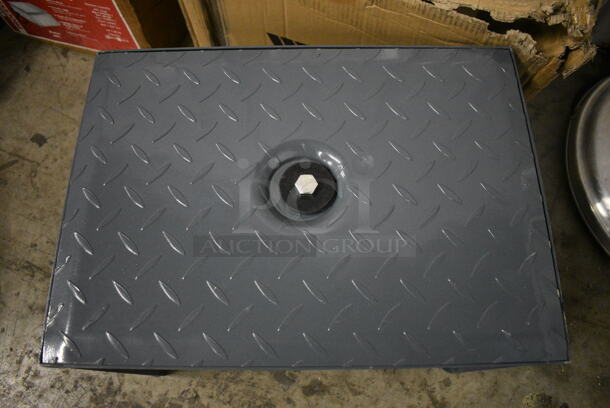 BRAND NEW IN BOX! Watts Model WD-1 Metal Commercial Grease Trap. 13x19x12 - Image 4 of 6