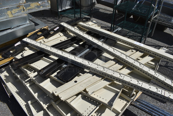 ALL ONE MONEY! Pallet Lot of Metal Pieces! - Image 4 of 4