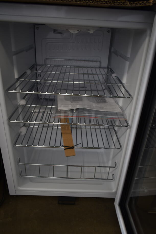BRAND NEW SCRATCH AND DENT! Whynter BR-091WS 90-Can Beverage Refrigerator Merchandiser With Lock. 115 Volts, 1 Phase. Tested and Working! - Image 3 of 4