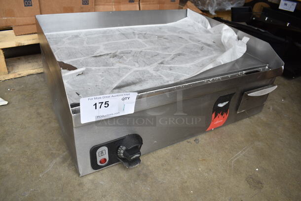 BRAND NEW SCRATCH AND DENT! Vollrath FTA 8024 40716 Stainless Steel Commercial Countertop Electric Powered Flat Top Griddle. 220 Volts, 1 Phase.  - Image 3 of 5