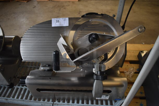 2015 Globe 3600N Stainless Steel Commercial Countertop Automatic Meat Slicer. 115 Volts, 1 Phase. 27x20x21. Tested and Working!