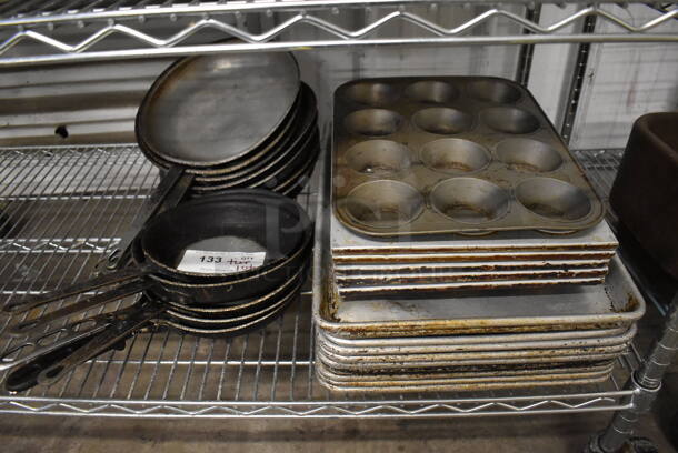 ALL ONE MONEY! Tier Lot of Metal Skillets, Half Size Baking Pans and Muffin Baking Pans - Image 5 of 5