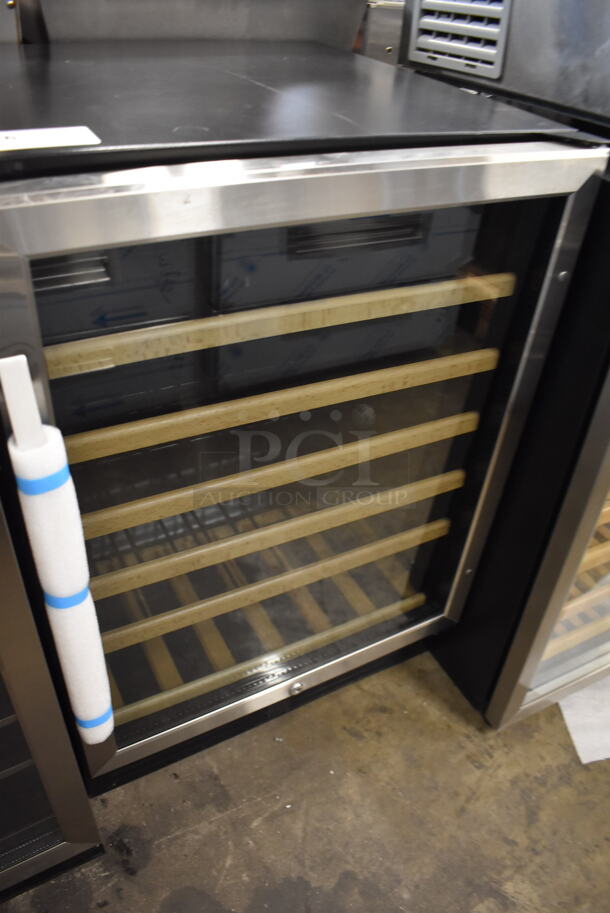 BRAND NEW SCRATCH AND DENT! Avanti WCR506SS Commercial Stainless Steel Wine Chiller With Glass Door, Wood Trimmed Shelves And Black Cabinet. 115V. Tested And Working!  - Image 2 of 6