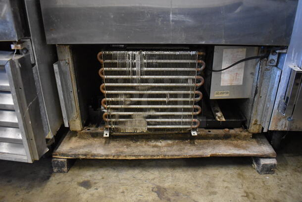 True T-23F Stainless Steel Commercial Single Door Reach In Freezer. 115 Volts, 1 Phase. 27x30x81. Tested and Does Not Power On - Image 4 of 7