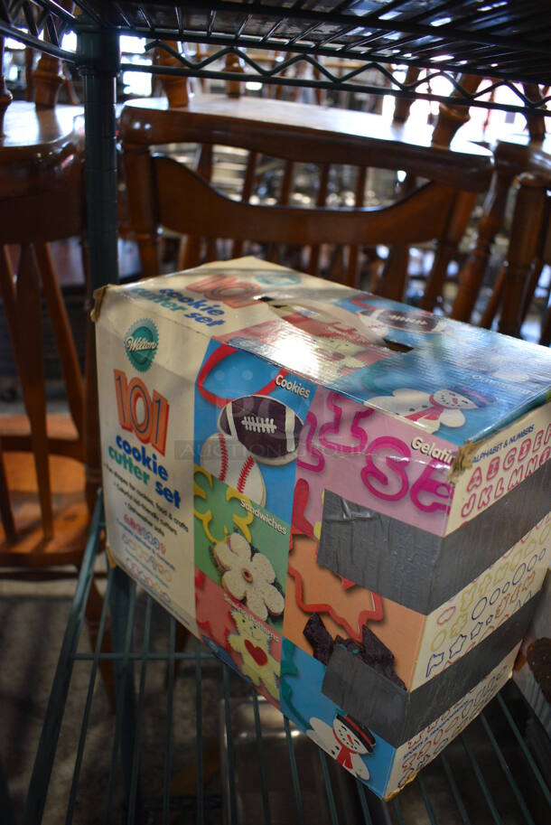 ALL ONE MONEY! Lot of Jumbo Cupcake Baking Pan and Cookie Cutter Set - Image 3 of 4