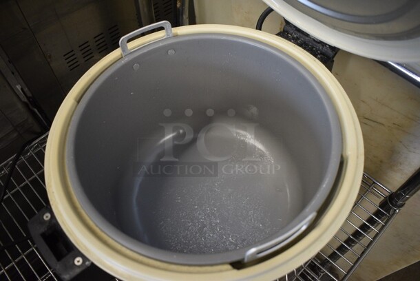 Zojirushi Metal Commercial Countertop Rice Cooker. 18x15x13. - Image 4 of 5