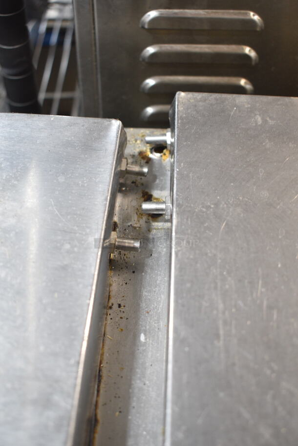 True TPP-93D-6 Stainless Steel Commercial Pizza Prep Table w/ 6 Drawers on Commercial Casters. 115 Volts, 1 Phase. Tested and Working!
 - Image 7 of 12