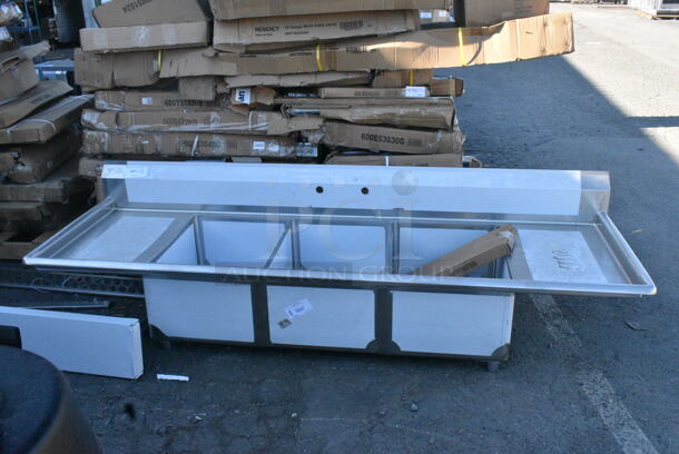 BRAND NEW SCRATCH AND DENT! Steelton 522CS31824LR Stainless Steel Commercial 3 Bay Sink w/ Dual Drain Boards. Bays 18x24. Drain Boards 16x26 - Image 2 of 8