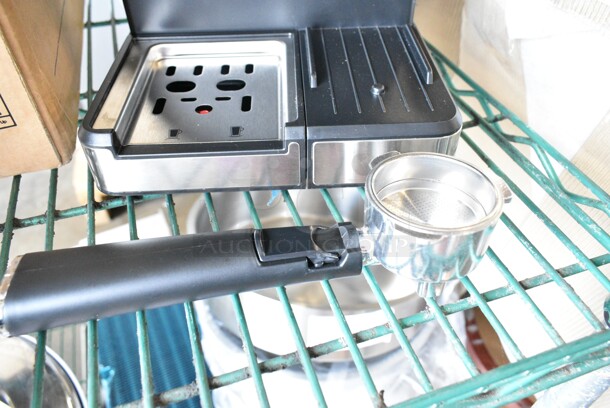 BRAND NEW SCRATCH AND DENT! 2023 Chefman Metal Countertop Espresso Machine. 115 Volts, 1 Phase. Tested and Working!  - Image 9 of 11